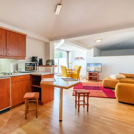 Lejlighed Mit 1 Schlafzimmer Und Terrasse Ik15